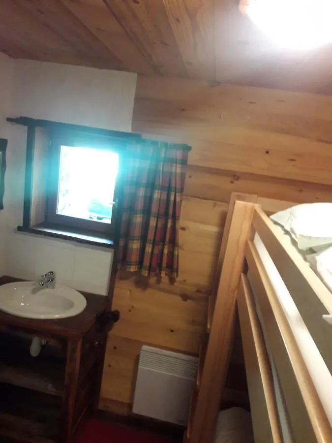 Bed & Breakfast Namaste Chalet Hostel Tignes